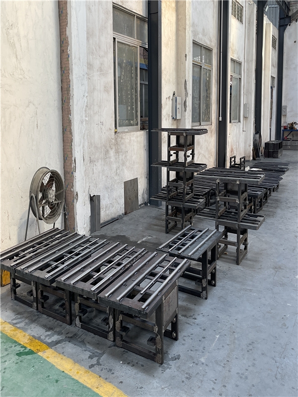 佛山鈑金加工廠，精密鈑金加工廠，機械鈑金定製加工