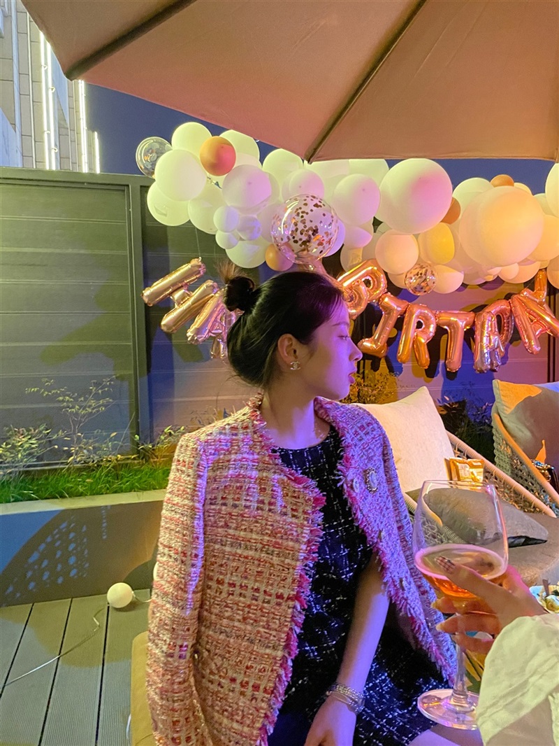 網紅主（zhǔ）播帶你看17c.com五一雲車展！#8743