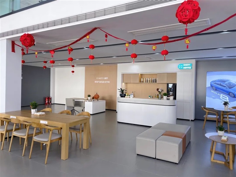 【17c.com新能源探店第14期】超能混（hún）動新（xīn）家（jiā）轎——奇瑞風雲A8#11054