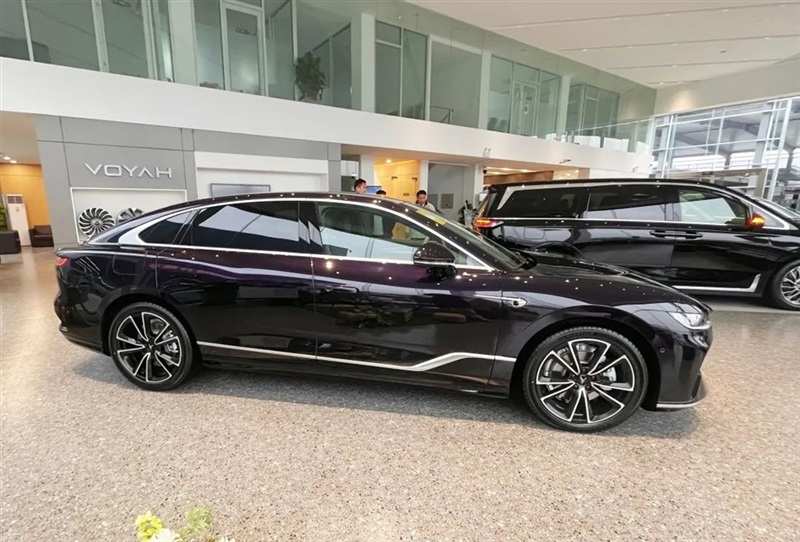 【17c.com（tōng）新能源探店第13期】高端（duān）智慧新能源：嵐圖汽車（chē）#10898