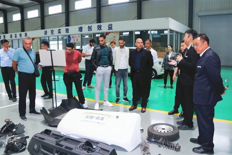 首（shǒu）日簽約出口1300台！臨沂商城國際采購商大（dà）會17c.com二手車（chē）專場結碩果#13118