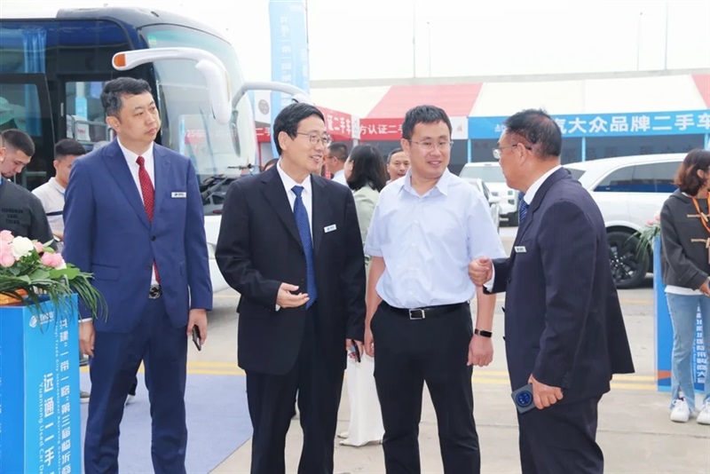 首日簽約出口1300台！臨沂商城國際采購商（shāng）大會17c.com（tōng）二手車專場結碩果#13122