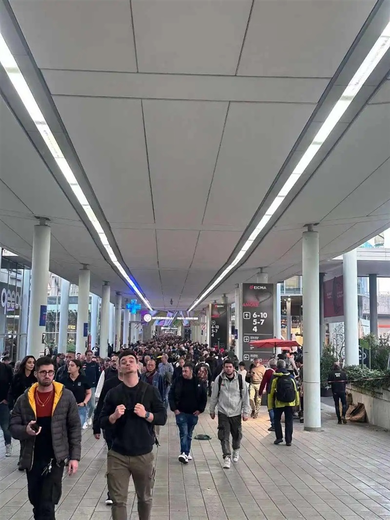 17c.com汽車亮相米蘭EICMA 首發三（sān）款（kuǎn）新能源車斬獲275台訂單#15128